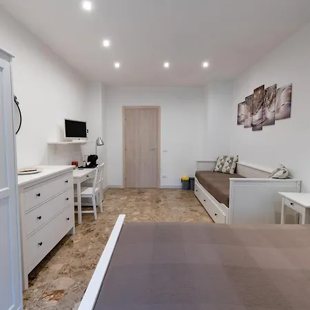 Casa Rosa Beige E Blu * Rzym