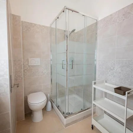 Casa Rosa Beige E Blu Apartament