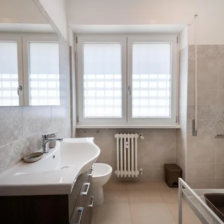 Casa Rosa Beige E Blu