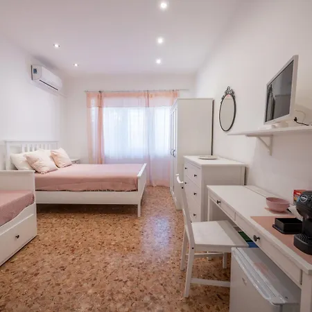 Casa Rosa Beige E Blu Ρώμη