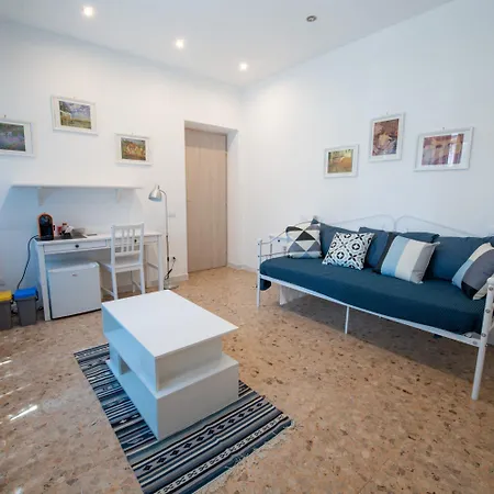 Casa Rosa Beige E Blu